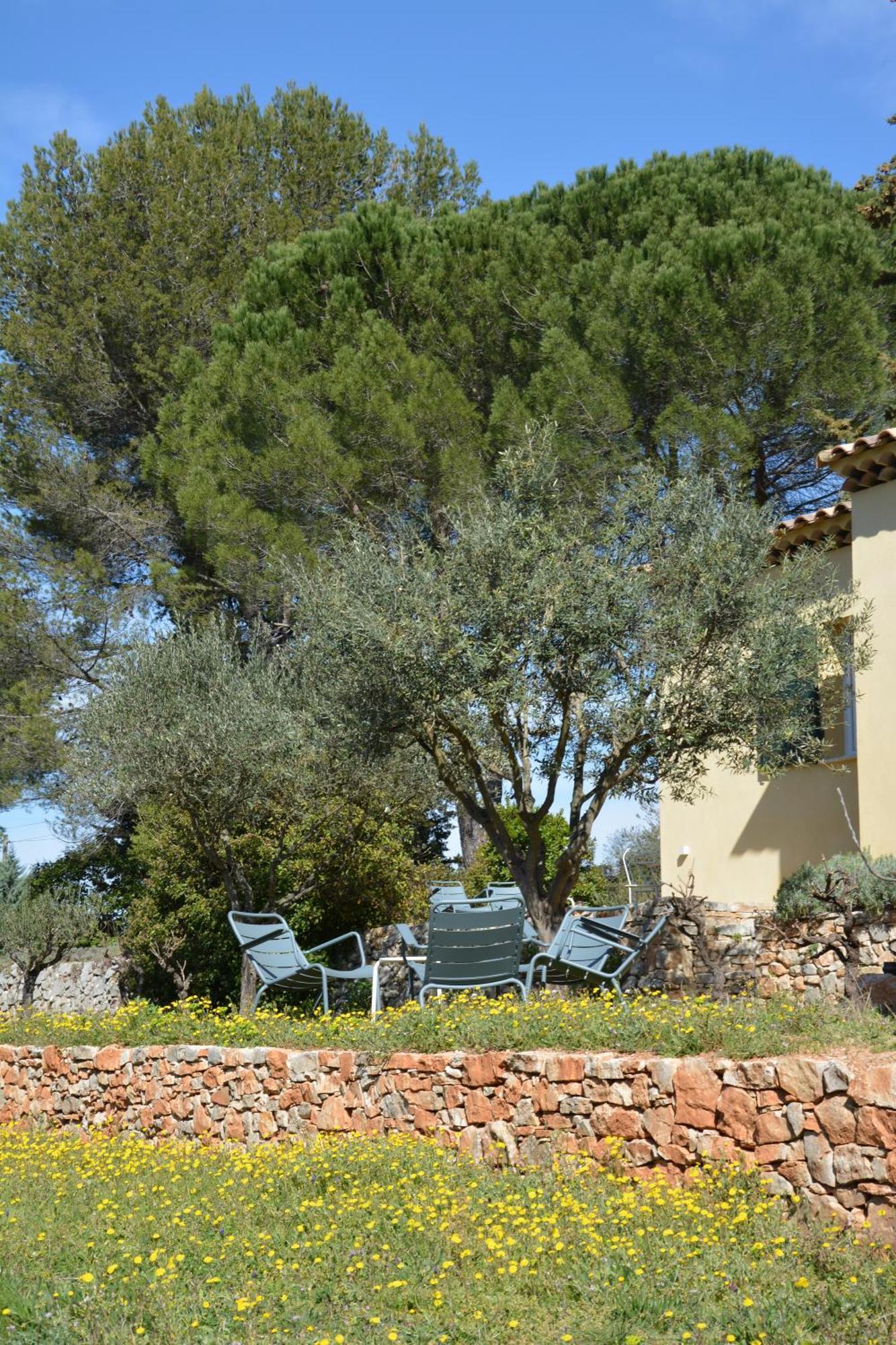 Les Aludes Vila La Destrousse Quarto foto